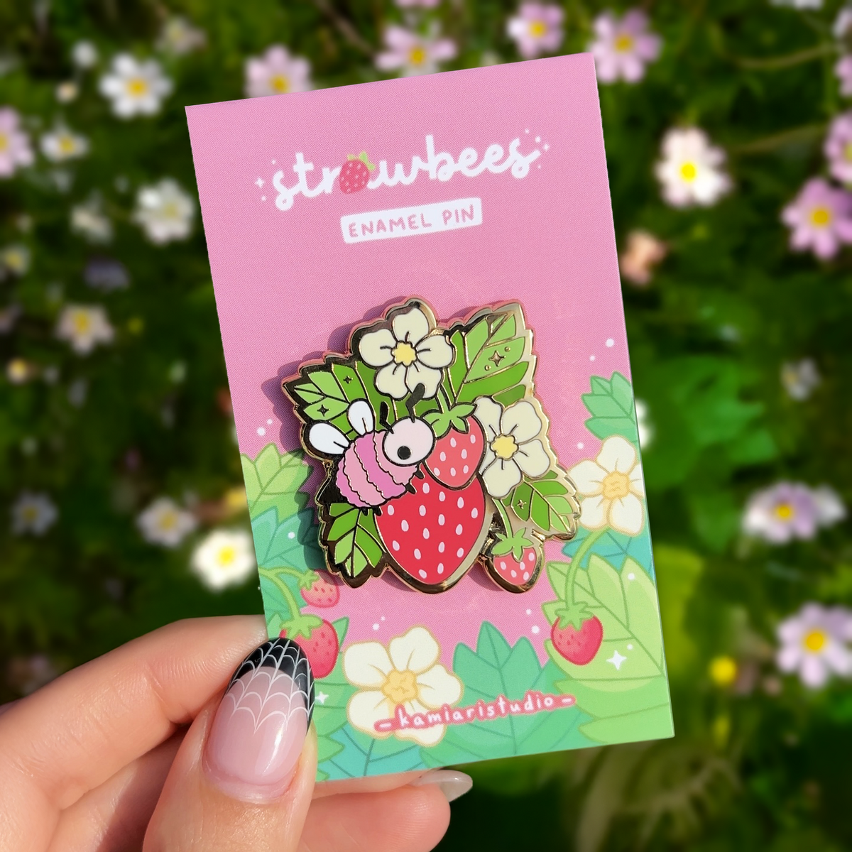 Wildflower Strawbee Pin