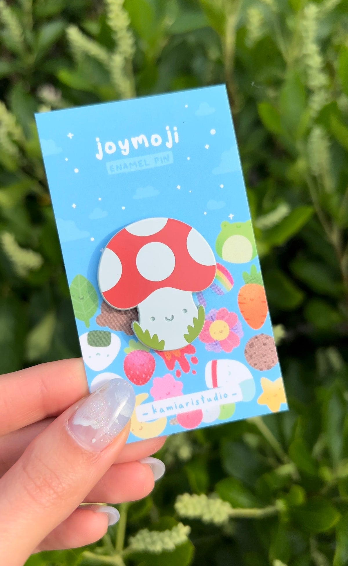 Joymoji: Mellow Mushroom | Dip Dyed Hard Enamel Pin